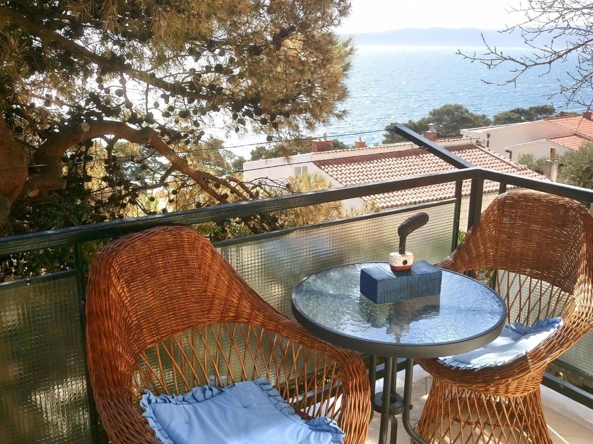 Cozy Apartment With A Balcony And A Sea View Brela Exteriör bild