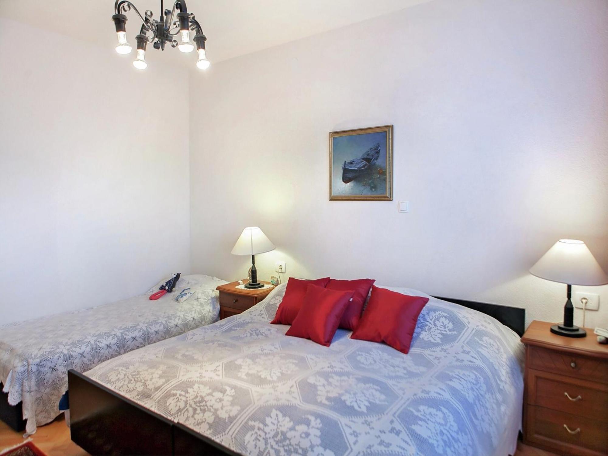 Cozy Apartment With A Balcony And A Sea View Brela Exteriör bild