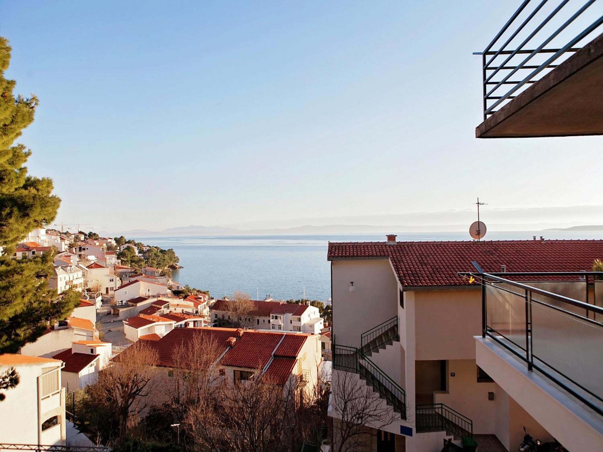 Cozy Apartment With A Balcony And A Sea View Brela Exteriör bild